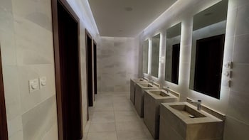al awtad united 4 hotel al rawda