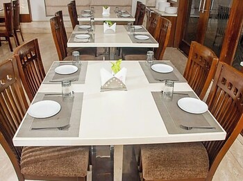 hotel pratap palace varanasi