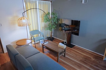Hook House Stay,,3 star