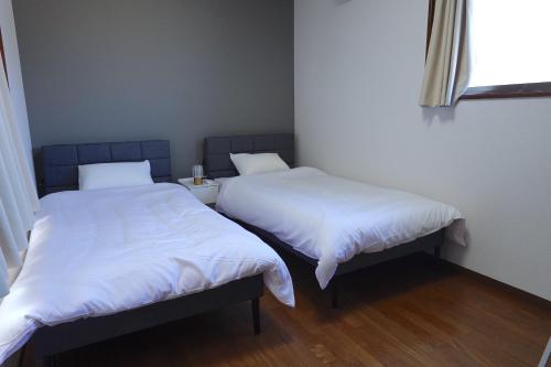 hook house stay