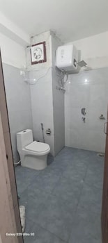 hotel gurudeva