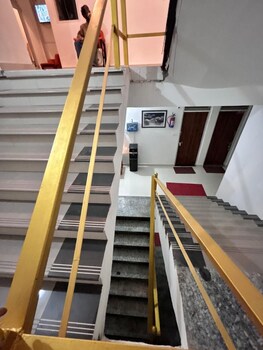 hotel gurudeva