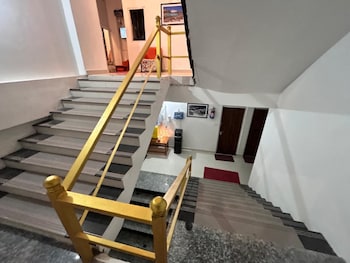 hotel gurudeva