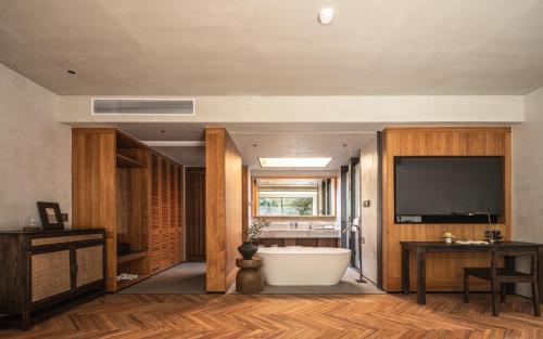 conglinli wooded homestay