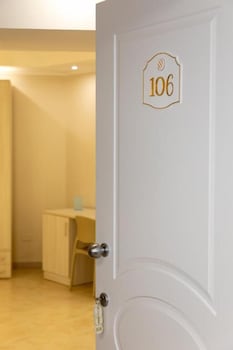 Global Hotel,,3 star