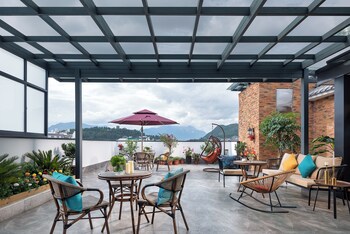 lijiang maison hotel