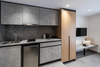 Domios Suites Athens,,4 star
