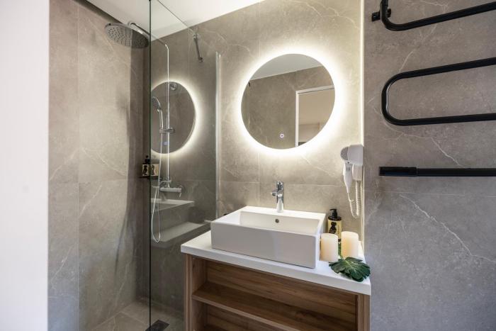 domios suites athens