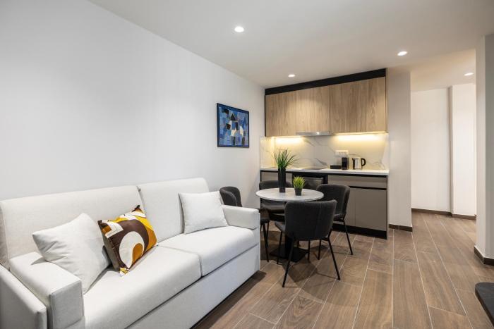 domios suites athens