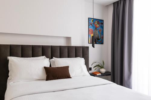 domios suites athens