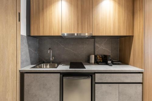 domios suites athens