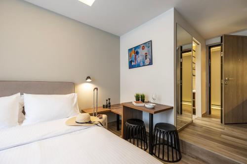 domios suites athens