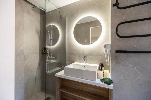 domios suites athens