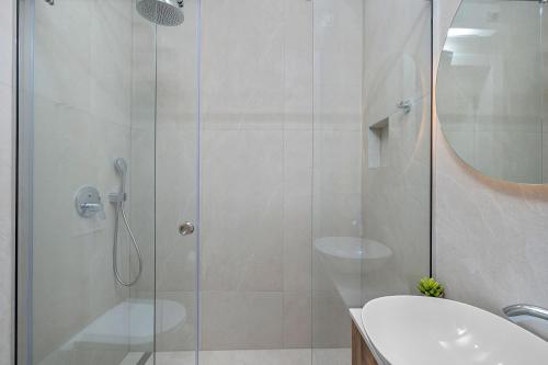 enjoy suites and apartments