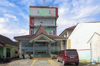 de jewellery guesthouse lampung by arba