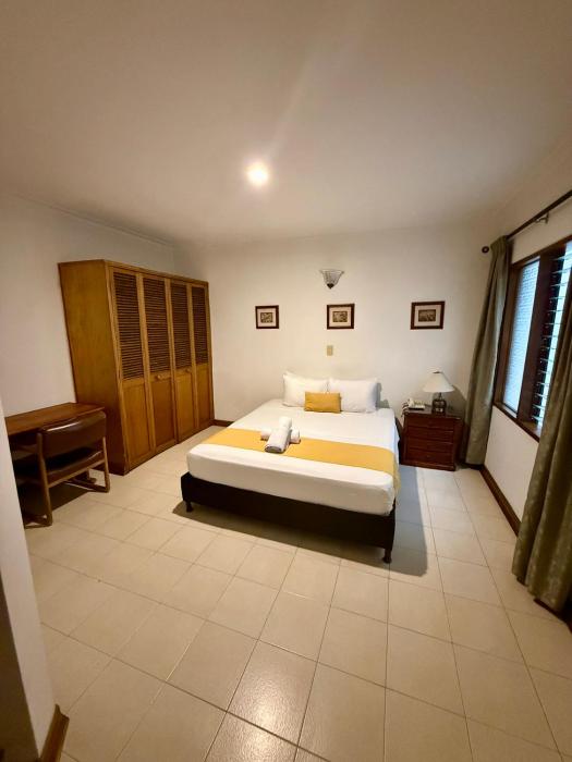 hotel balcones de malibu