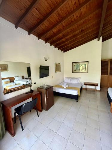 hotel balcones de malibu