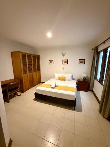 hotel balcones de malibu