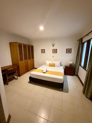 hotel balcones de malibu