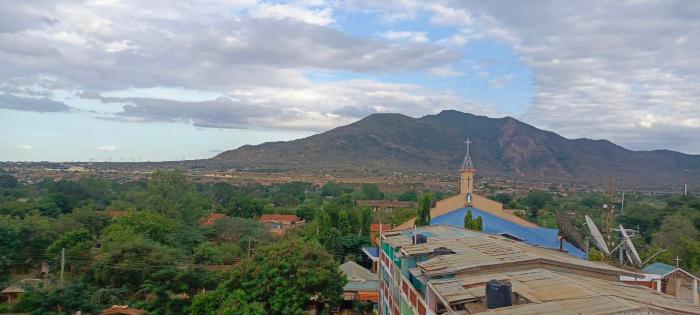 oasis guest house voi