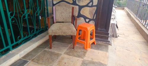 oasis guest house voi
