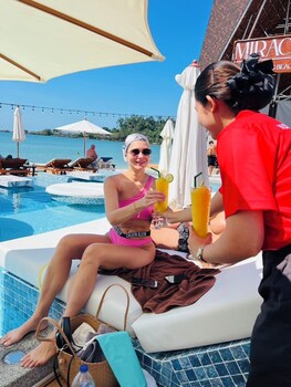 miracle beachclub lux sunbedandfree credit