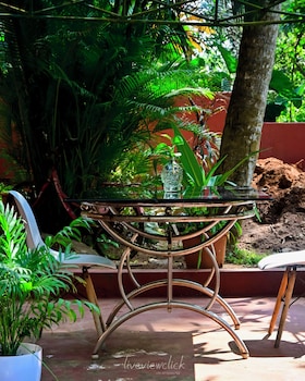 Home City Homestay & Ayurvedic Clinic,,4 star