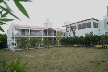 sonchafa resort pauni