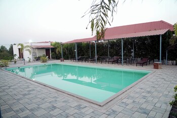 Sonchafa Resort Pauni,,3 star