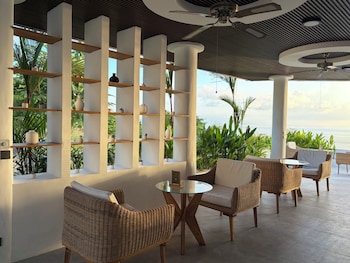 The Siren Resort,,5 star
