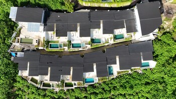 the siren resort