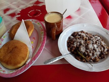 maghonyi hotel voi