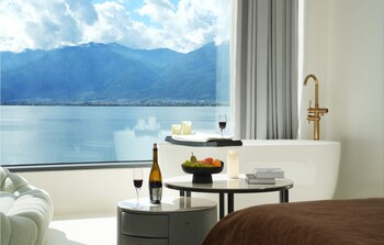 Guiyue Mountain Seaview Hotel,,4 star