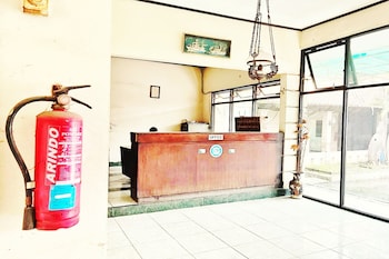 oyo 95141 tanjung mas hotel