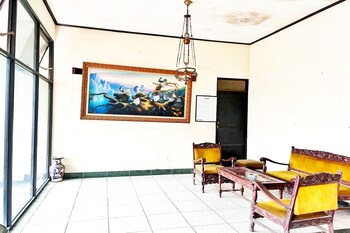 oyo 95141 tanjung mas hotel