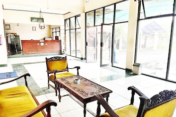 oyo 95141 tanjung mas hotel