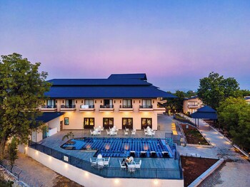 amruthan bagh resort