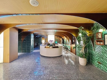 Habo Hotel Shanghai,,4 star