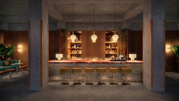 recess hotel and club