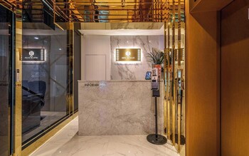 Pyeongtaek Hotel De Salon,,2 star