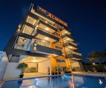 palette cebu the almonds boutique aparthotel near university of cebu