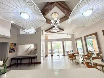 Palette Cebu The Almonds Boutique Aparthotel Near University Of Cebu,,3 star