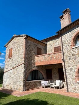 villa tiberini wine relais