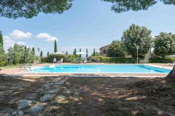 villa tiberini wine relais