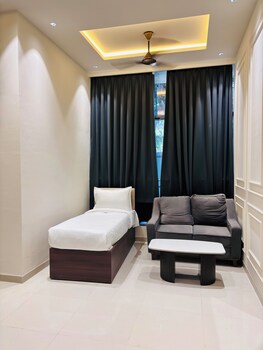 hsquare prime stay