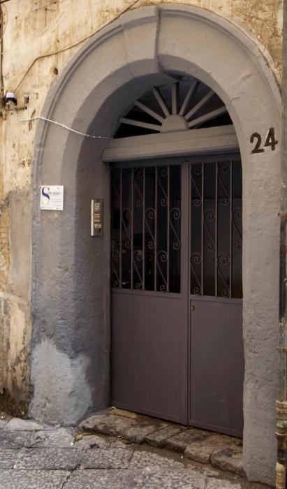 scugnizzo apartment