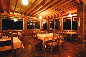 Zondela House,,3 star