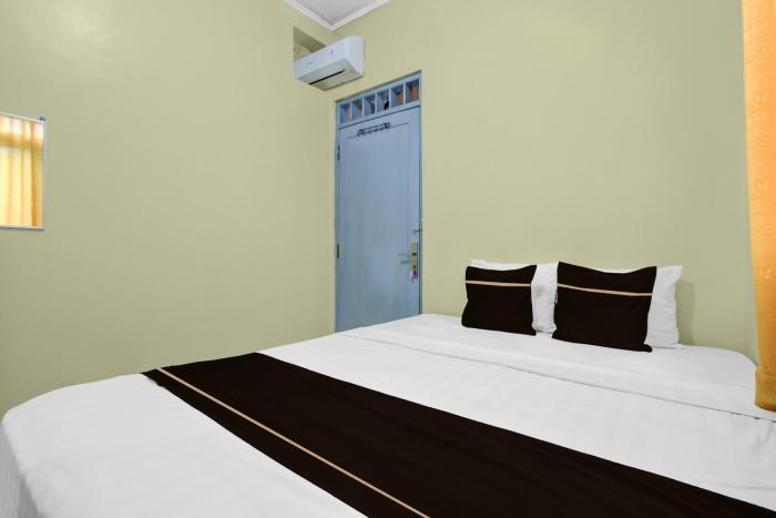 oyo 95136 jec plumbon homestay syariah