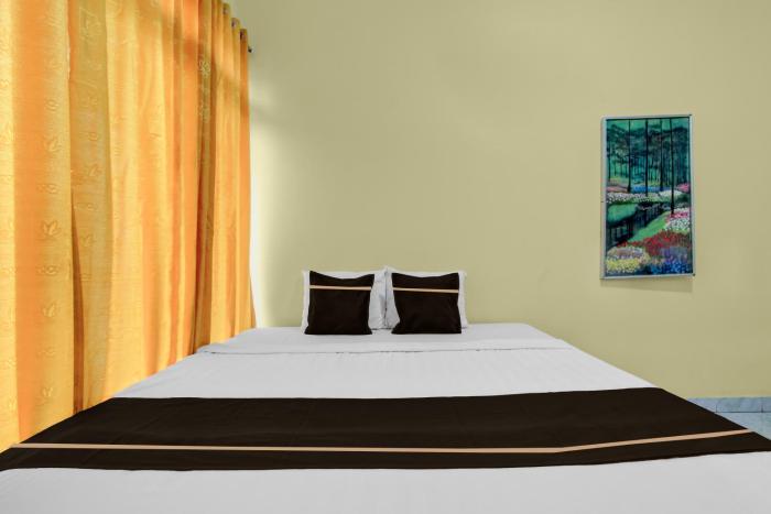 oyo 95136 jec plumbon homestay syariah