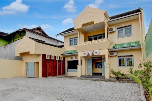 oyo 95136 jec plumbon homestay syariah